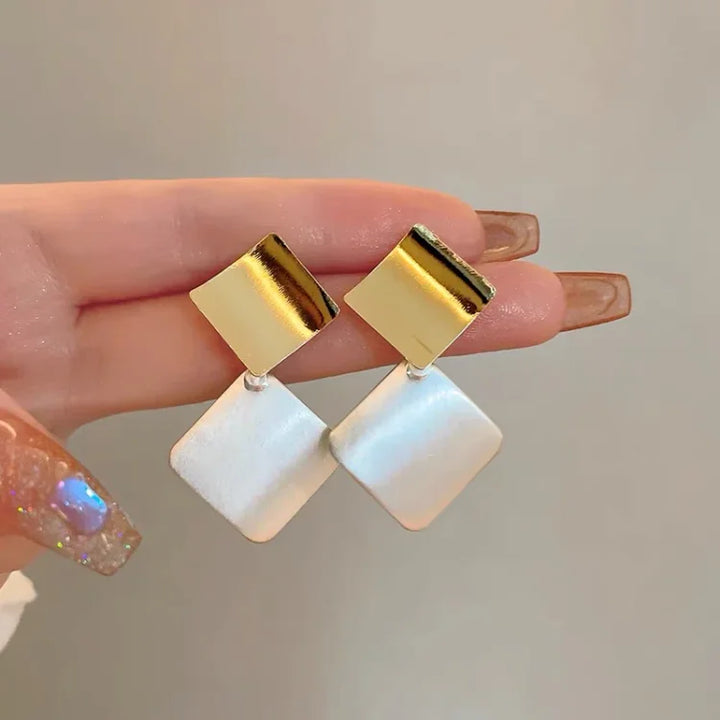 Stílusos Clash Fülbevalók - Aria