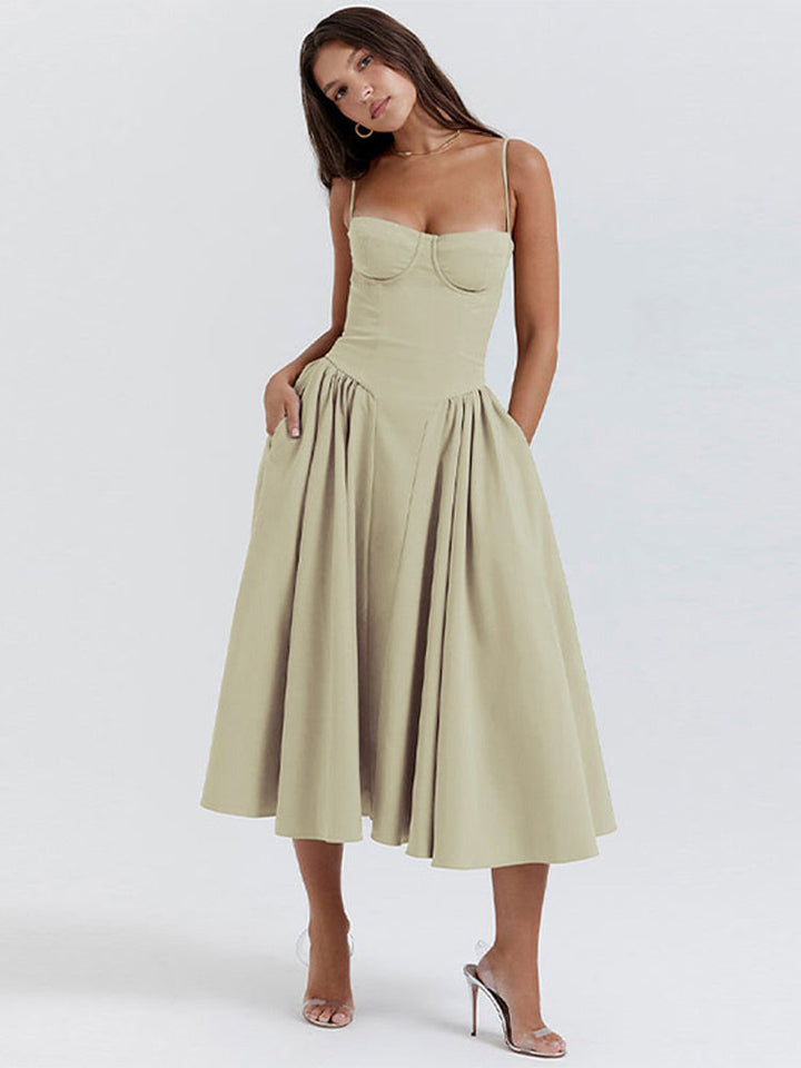 Elegáns midi estélyi ruha plisszé szegéllyel – Amara