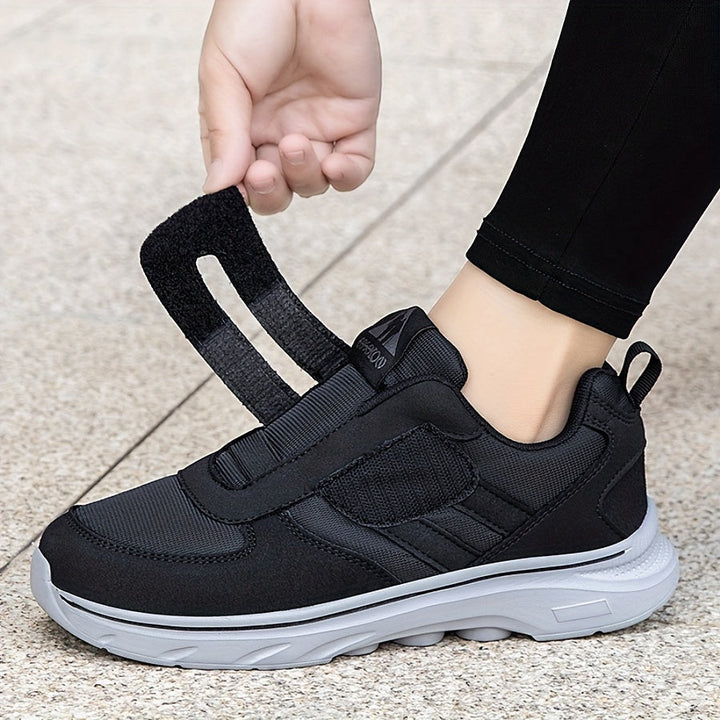 Kényelmes sportcipők tépőzárral - EasyStride
