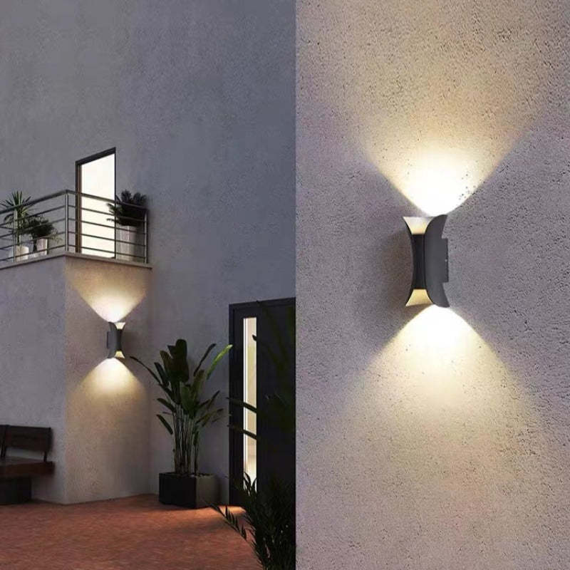 Modern LED Külső Fali Lámpa - LumiEdge