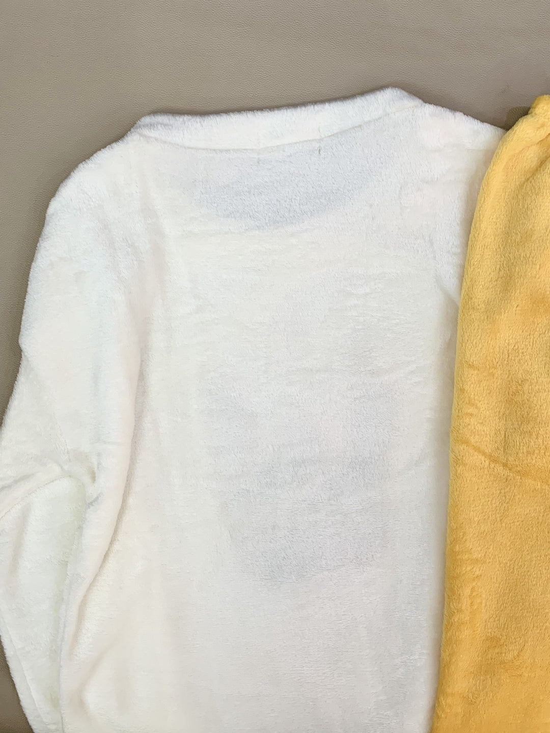 Női flanel pizsama szett hímzéssel és kerek nyakkivágással ősz/tél – Alissa