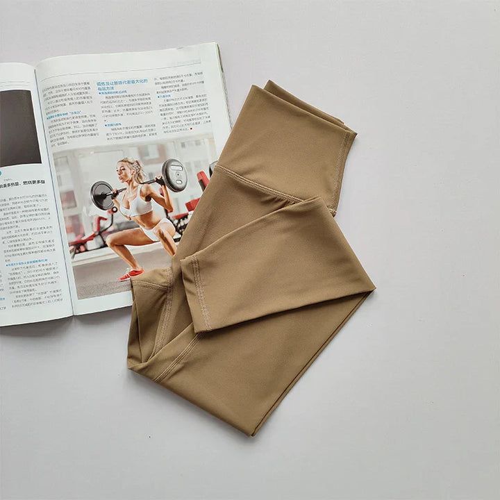 Magas derekú csípőemelő jóga leggings - Aria