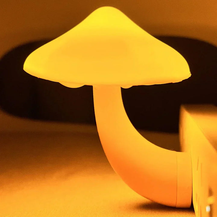 Dugasztható éjjeli fény gombacsalád formájában – GlowShroom