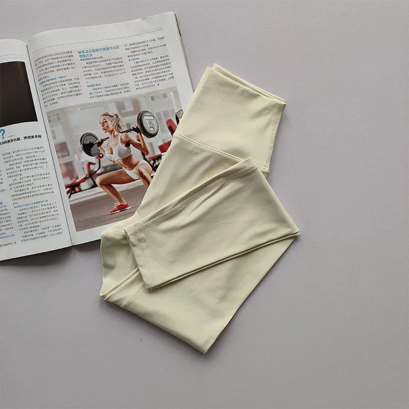 Magas derekú csípőemelő jóga leggings - Aria