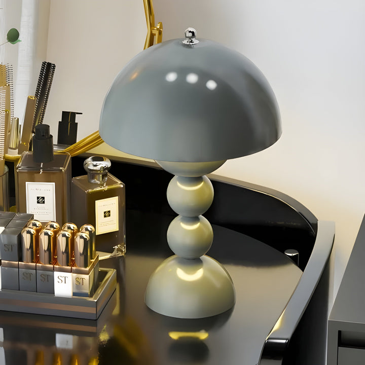 Skandináv dizájn asztali lámpa - FloraGlow