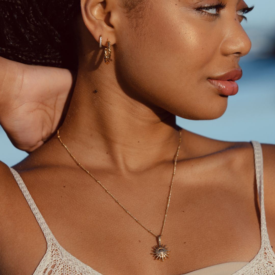 Nyaklánc Nap Medállal - Solara