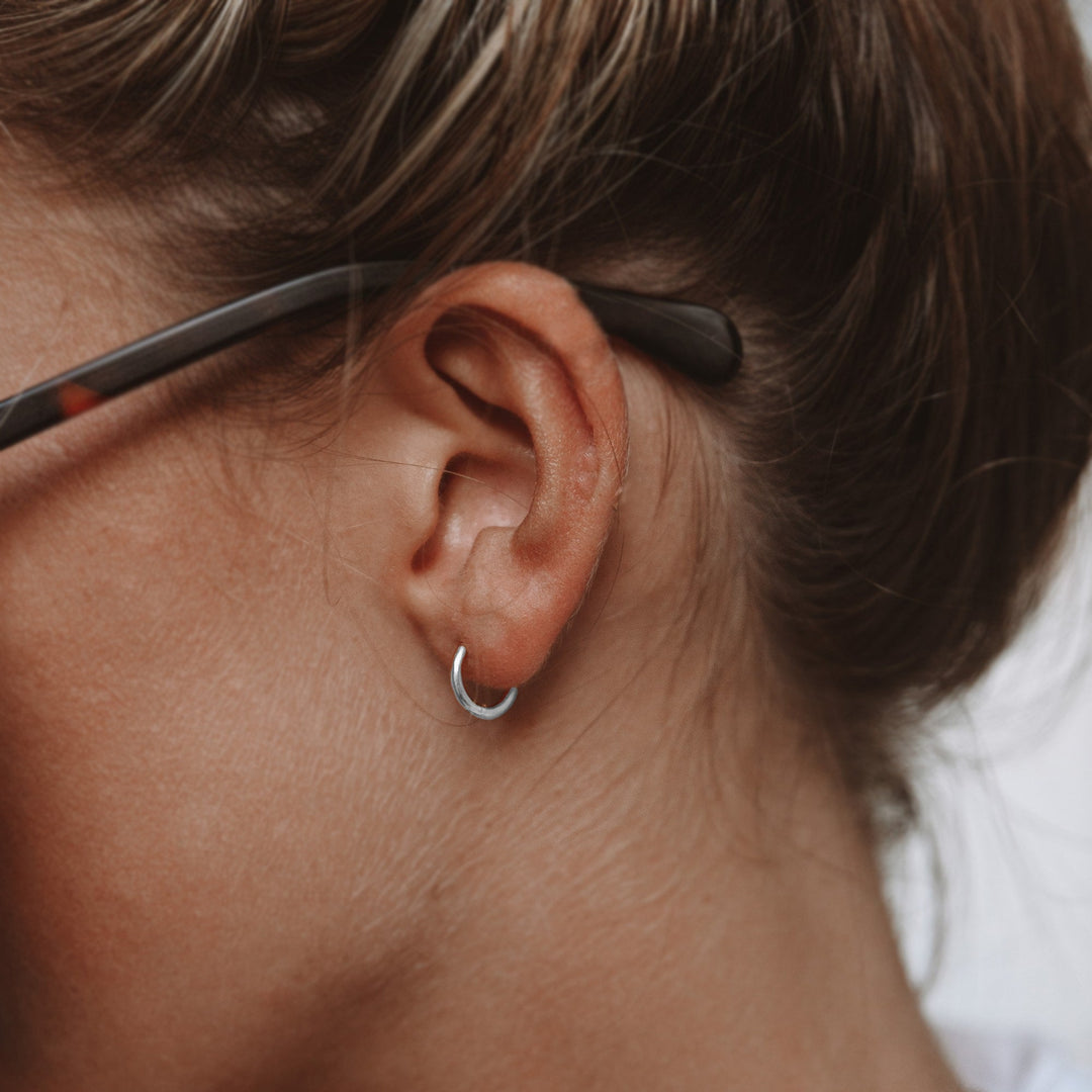 Diszkrét Mini Karika Fülbevalók - Lumi