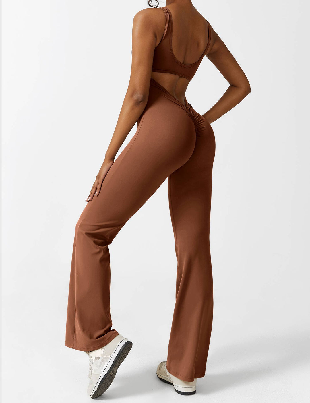 Vissza nélküli jumpsuit, széles szárú nadrággal – Liv