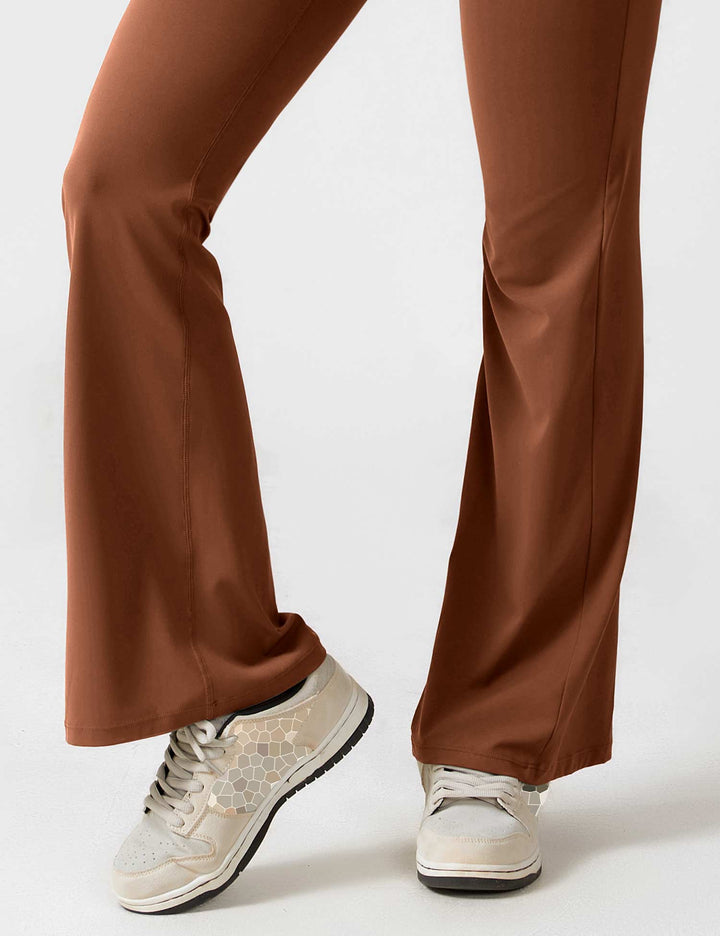 Vissza nélküli jumpsuit, széles szárú nadrággal – Liv