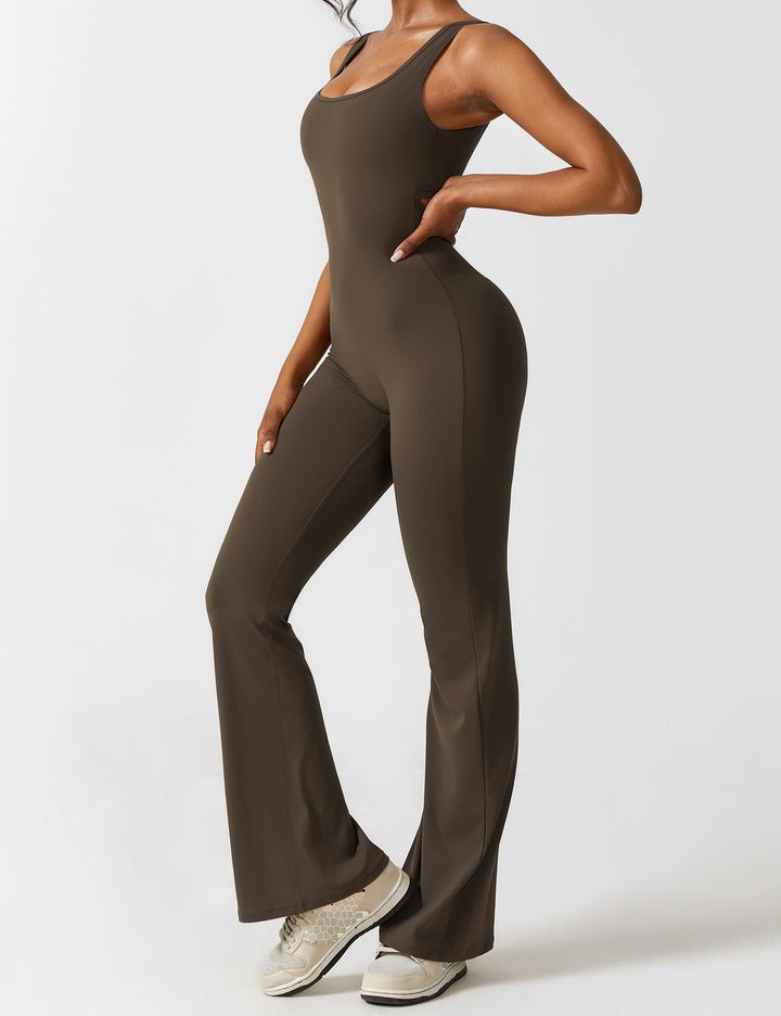 Vissza nélküli jumpsuit, széles szárú nadrággal – Liv
