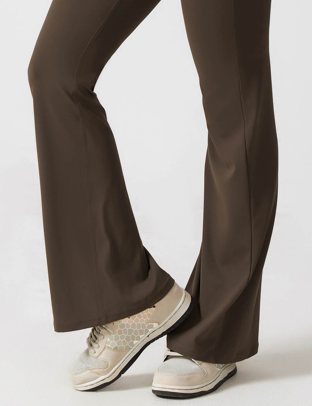 Vissza nélküli jumpsuit, széles szárú nadrággal – Liv