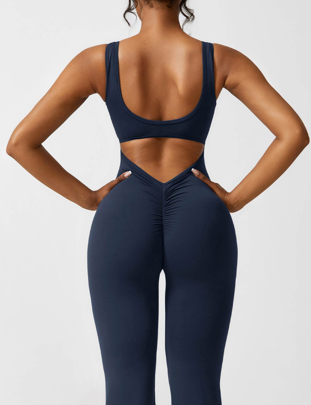 Vissza nélküli jumpsuit, széles szárú nadrággal – Liv