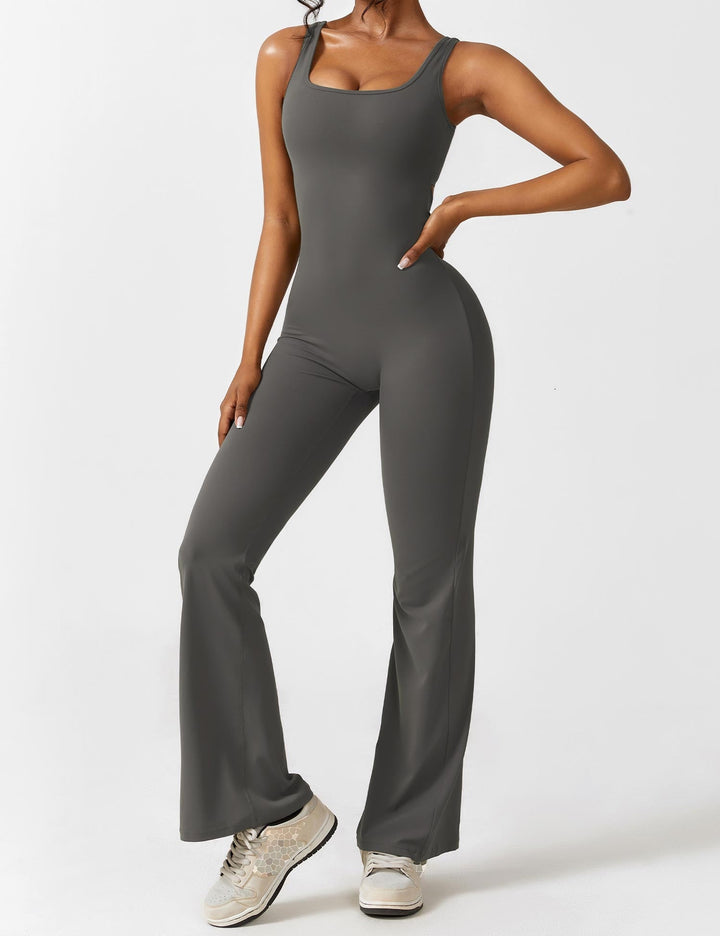 Vissza nélküli jumpsuit, széles szárú nadrággal – Liv