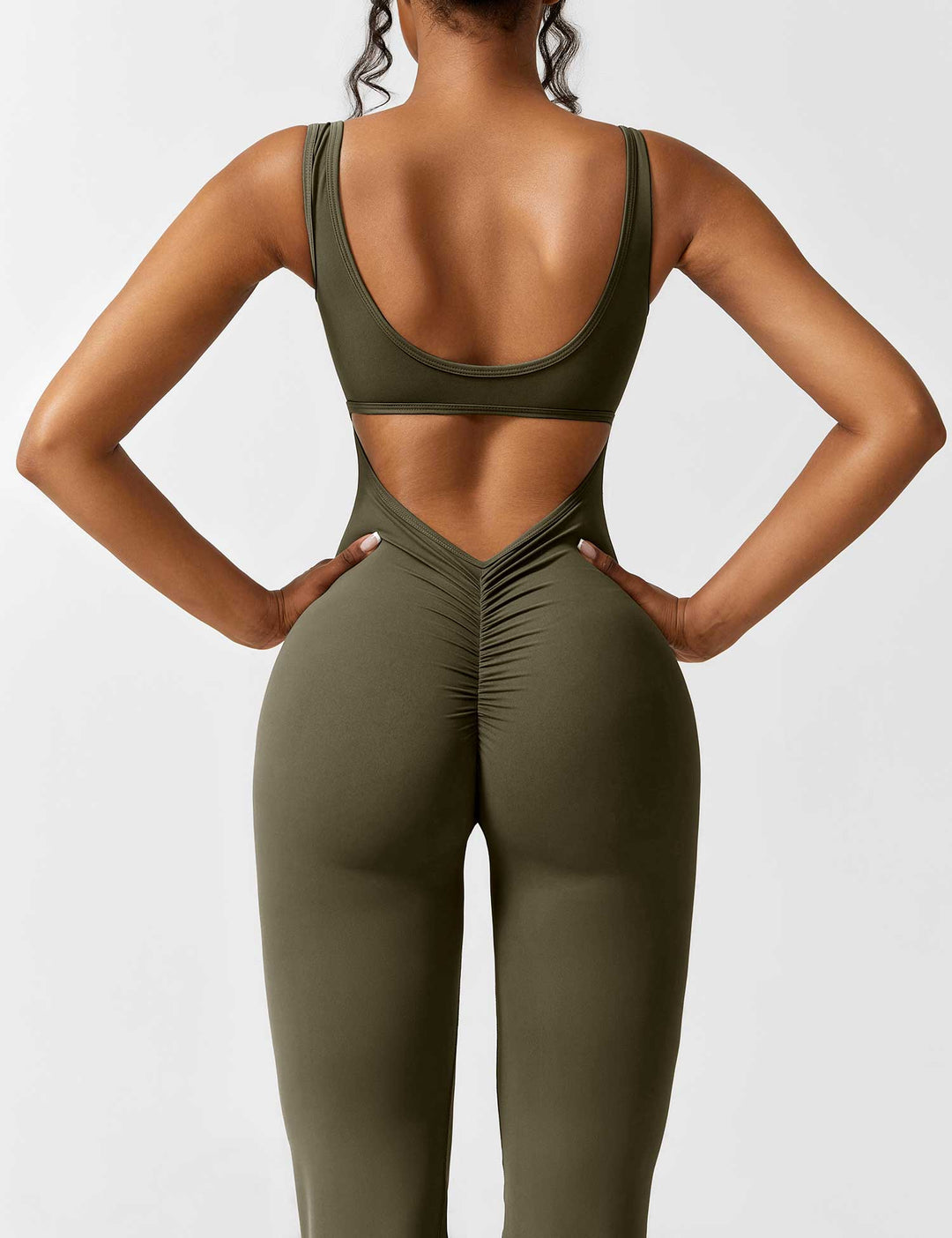 Vissza nélküli jumpsuit, széles szárú nadrággal – Liv